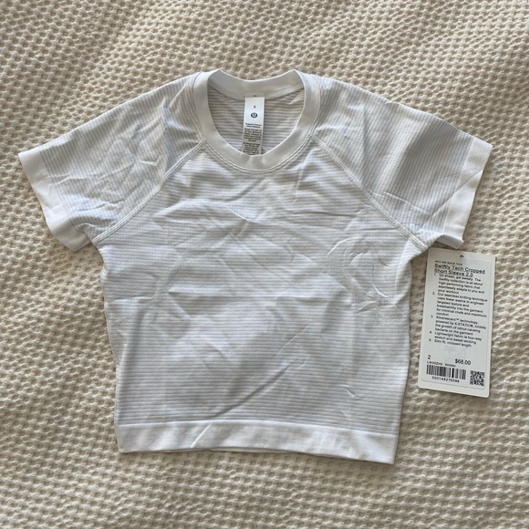 lululemon athletica Tops - lululemon athletica White swiftly tech cropped short sleeve 2.0 with tags
